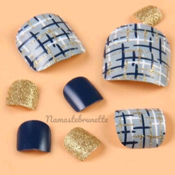 2/$16 Plaid Glitter Press On Toenails - Picture 7 of 14
